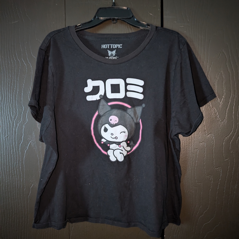 Hot Topic Kuromi Graphic Tee
